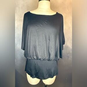 🖤 White House Black Market Batwing Top – Size M